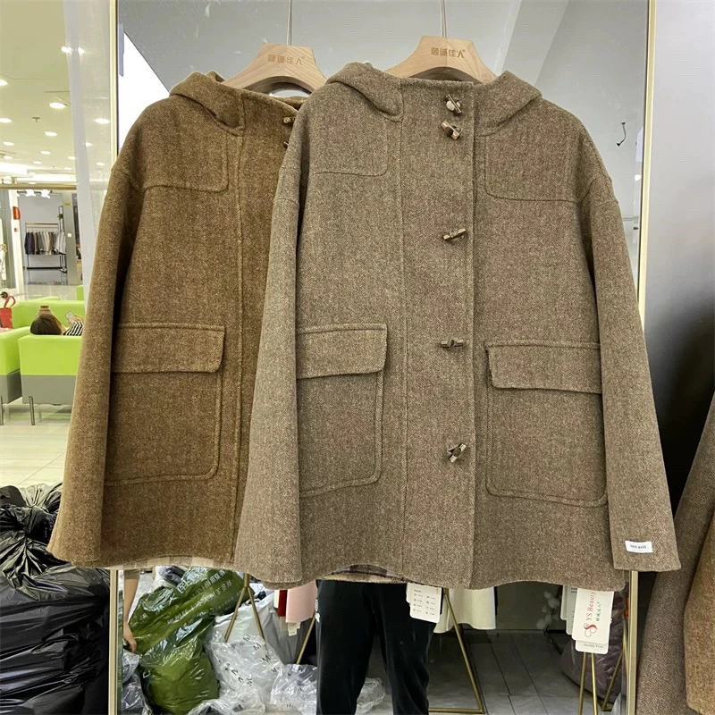 秋冬薄款连帽毛呢外套牛角扣轻职风常规款宽松型厚款