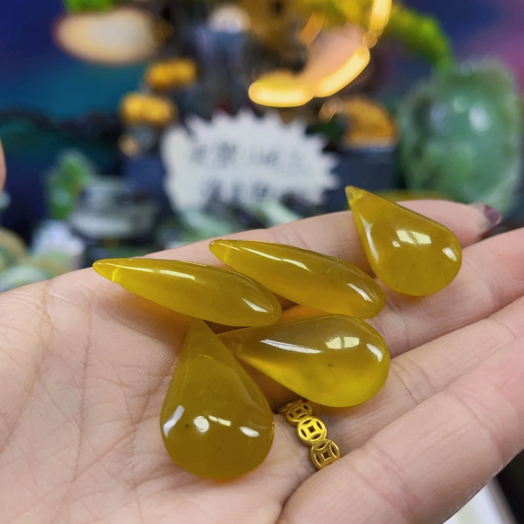 蛇纹石玉颈饰未镶嵌多样性随机发一个水滴