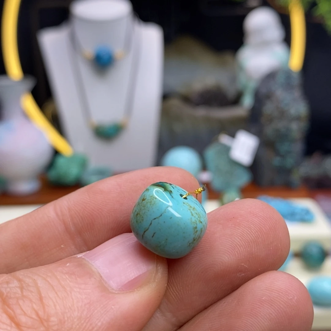 绿松石未镶嵌珠宝奇石