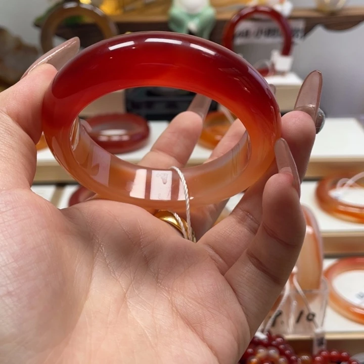 玛瑙/玉髓未镶嵌手镯