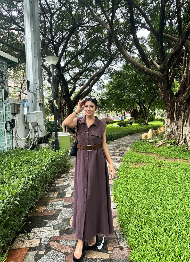 夏季无袖高腰V领A字裙套头连衣裙蕾丝黑色裙子lulu风