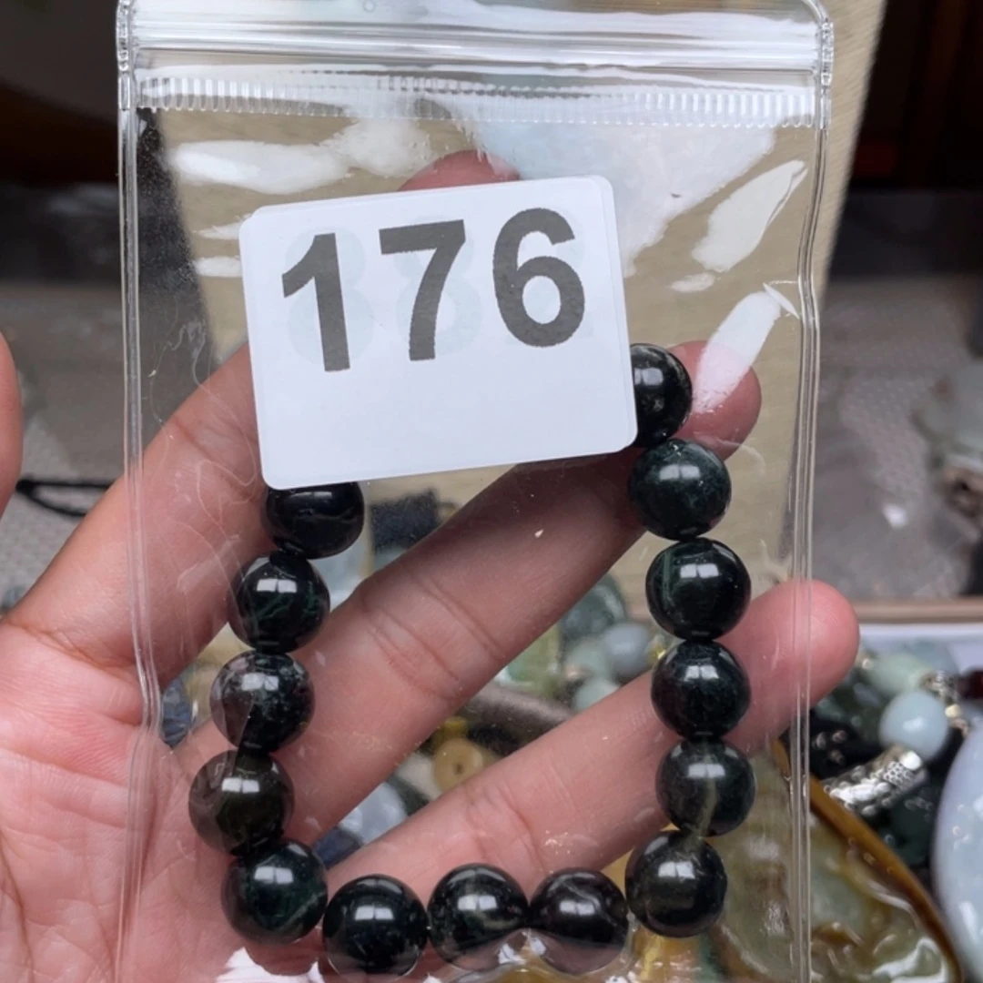 【闪购商品】翡翠颈饰未镶嵌笑****山翡翠