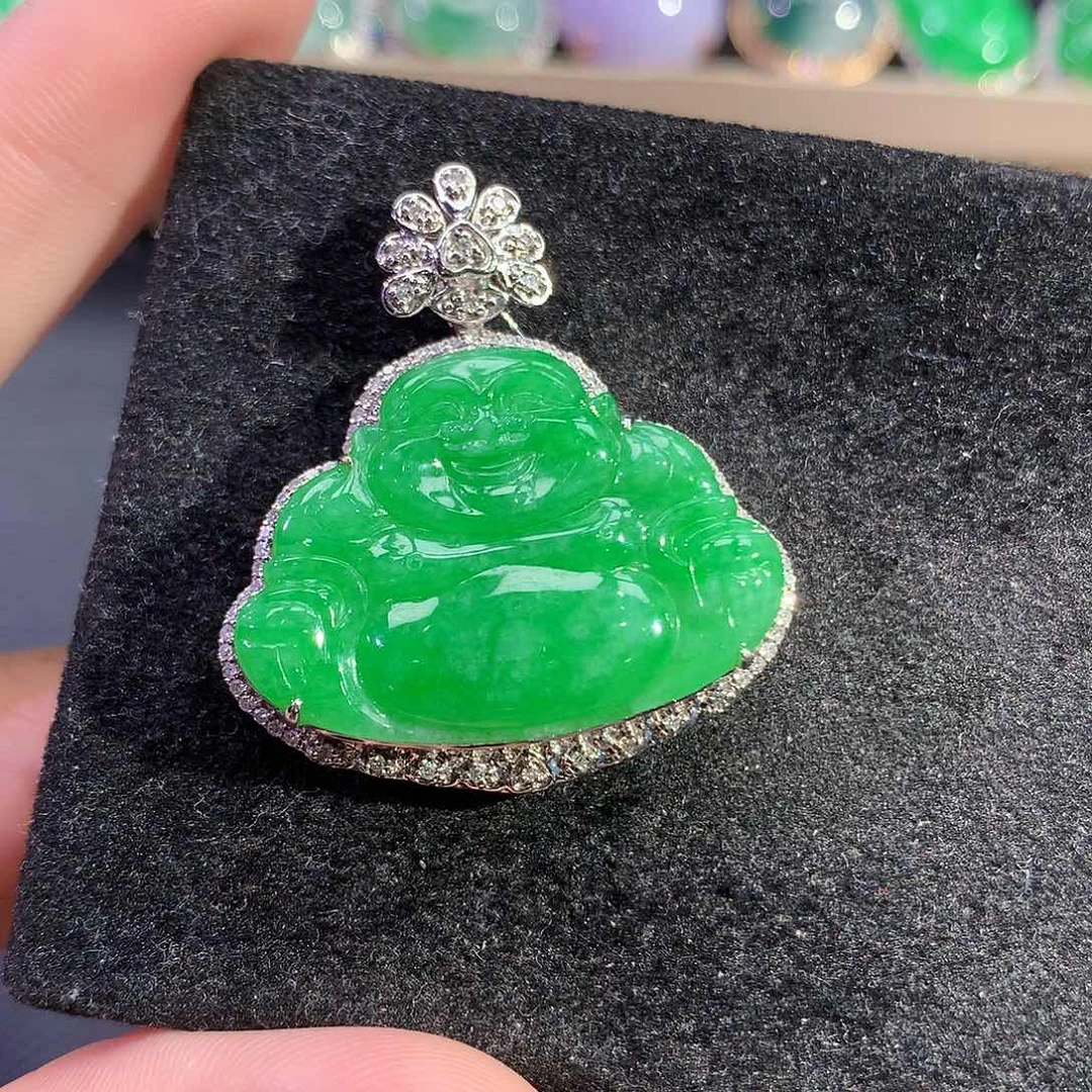 翡翠18K金镶嵌吊坠(赠链)