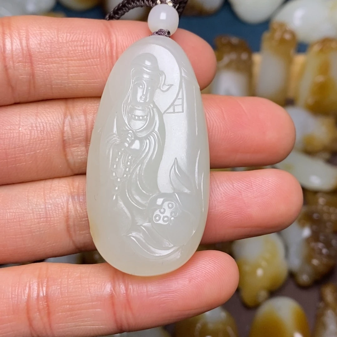 和田玉（糖玉）未镶嵌颈饰