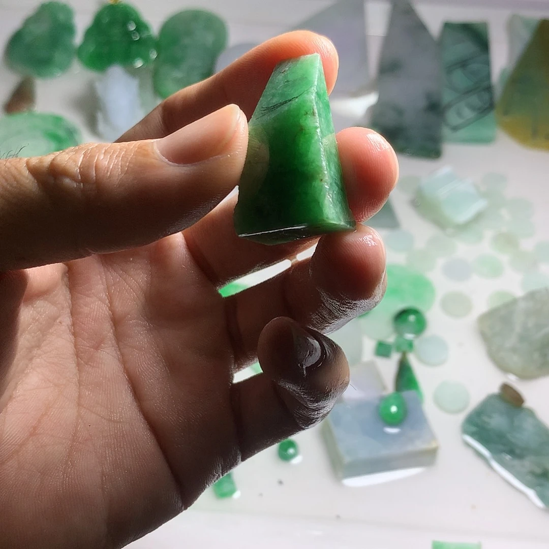 未镶嵌定制翡翠翡翠