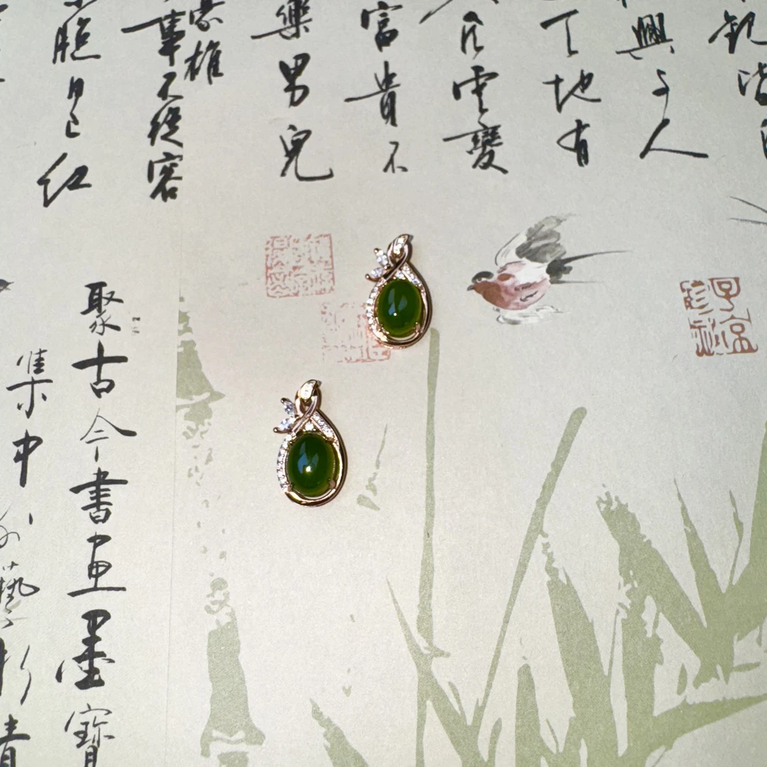 西亚珠宝ZJJ102和田玉碧玉蛋面小吊坠尺寸18✖️10✖️6多样性发货