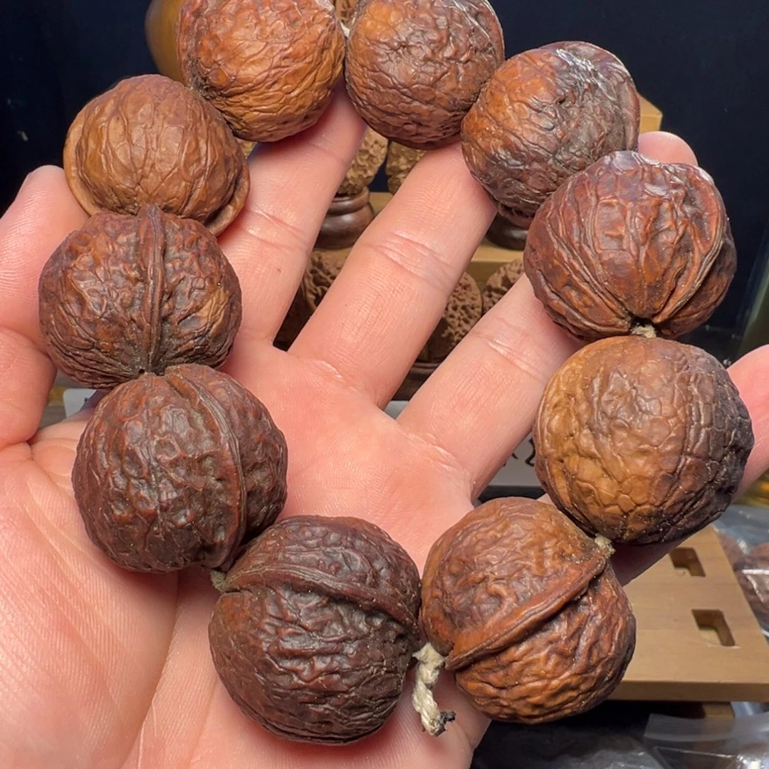 文玩核桃吊坠蛇皮球手持31mm