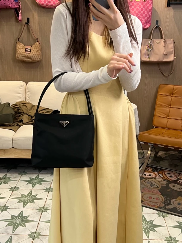 95新 Prada/普拉达 K295黑色降落伞百搭潮流经典款