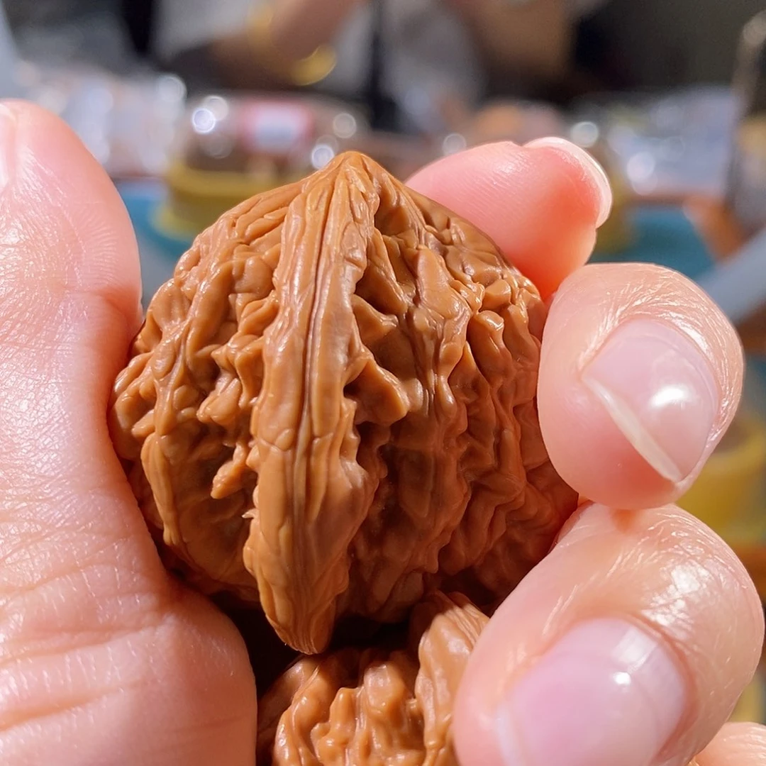 文玩核桃吊坠中*人虎头王