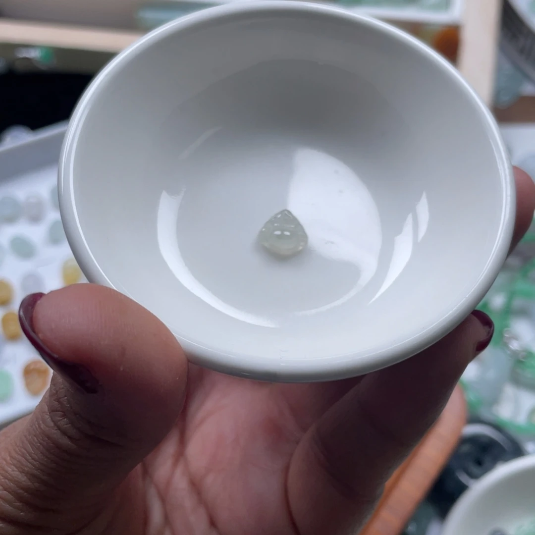 翡翠颈饰未镶嵌67895789