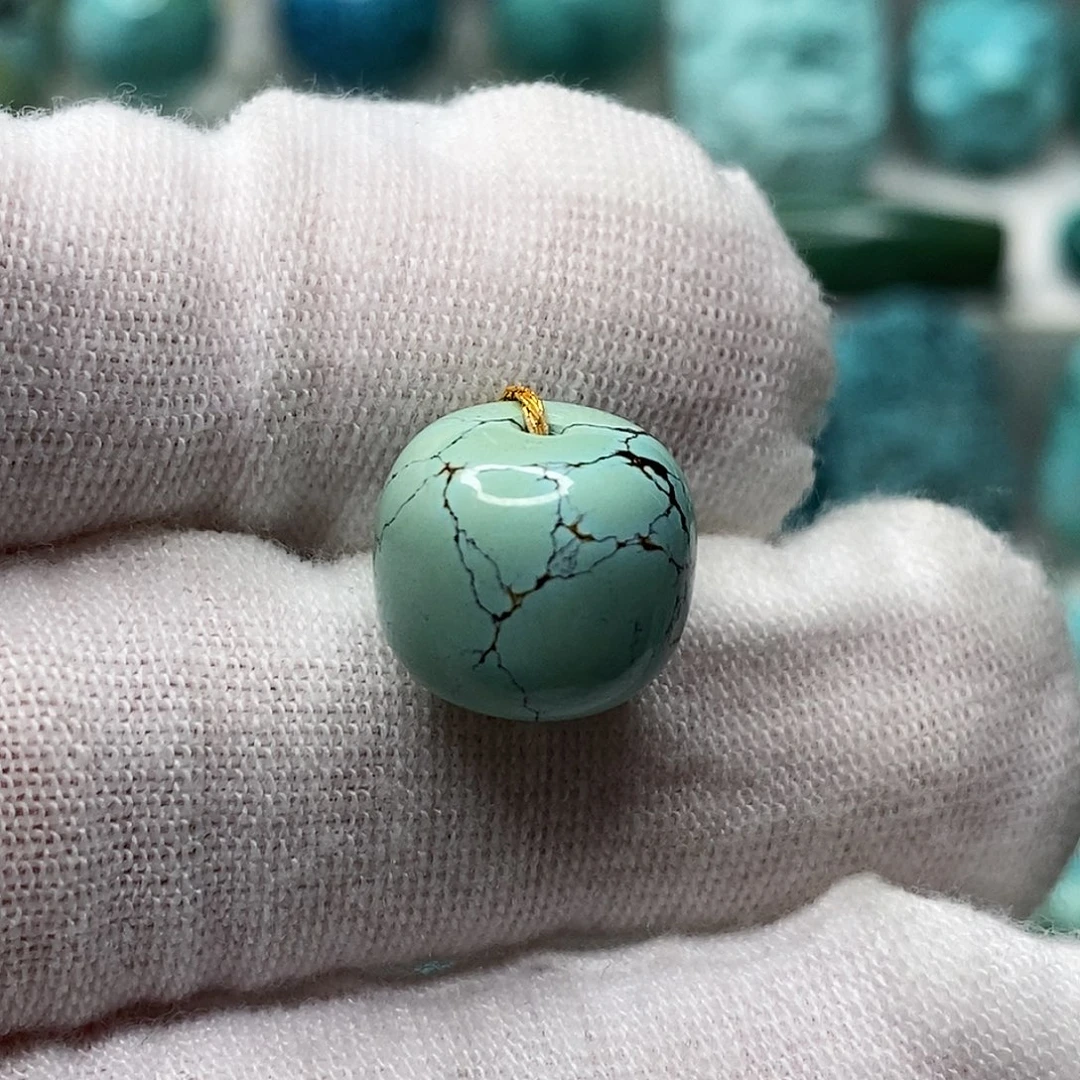 未镶嵌绿松石天然原矿 带武汉地大证书