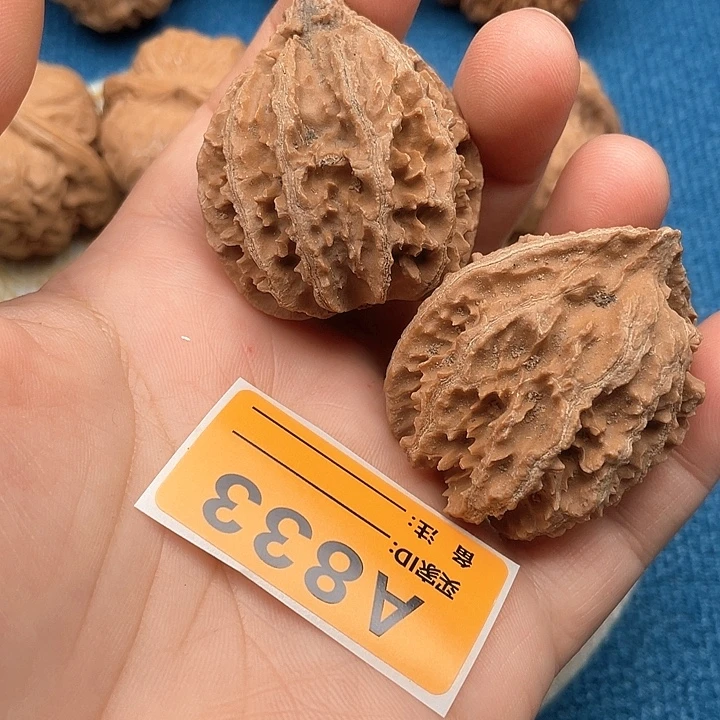 文玩核桃把件核桃