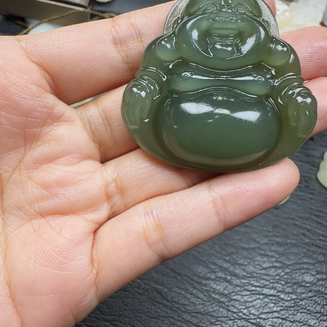 蓝***蝴颈饰未镶嵌和田玉