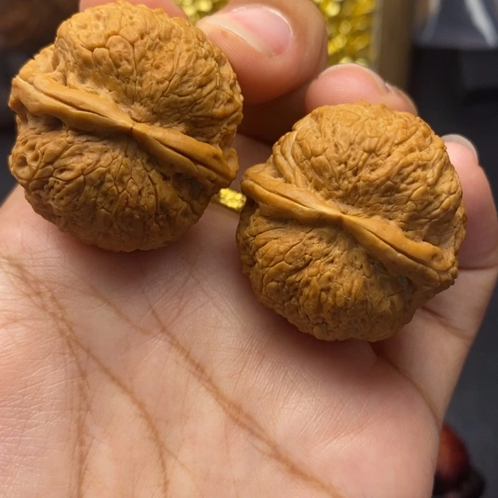 文玩核桃把件35尺蛇皮球