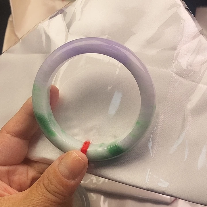 未镶嵌手镯翡翠春彩手镯