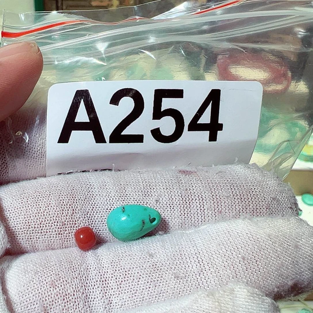 南红玛瑙坠子未镶嵌