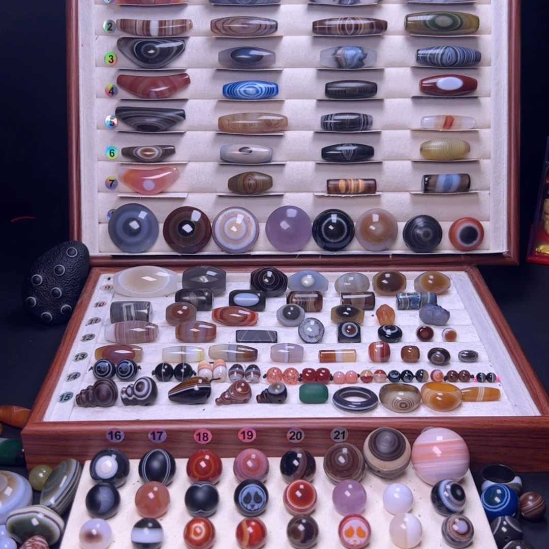 丫***丫玛瑙/玉髓未镶嵌颈饰