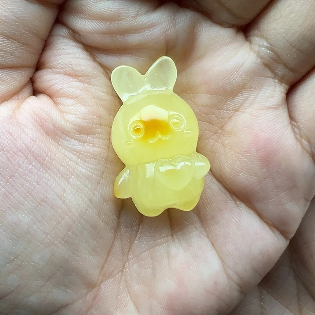 琥珀未镶嵌珠宝奇石小兔子