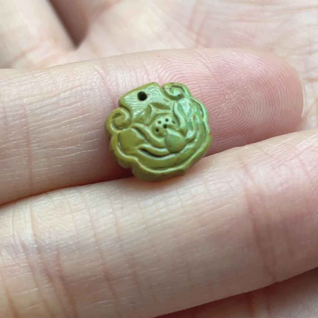 南红玛瑙未镶嵌珠宝奇石