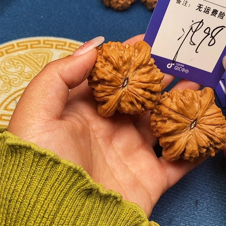 查***制把件文玩核桃文玩核桃龙鼎98