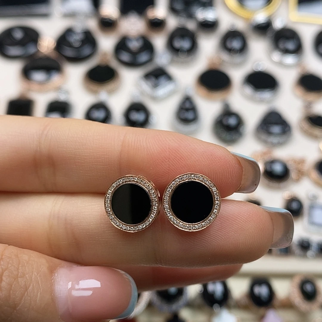 翡翠18K金镶嵌耳饰