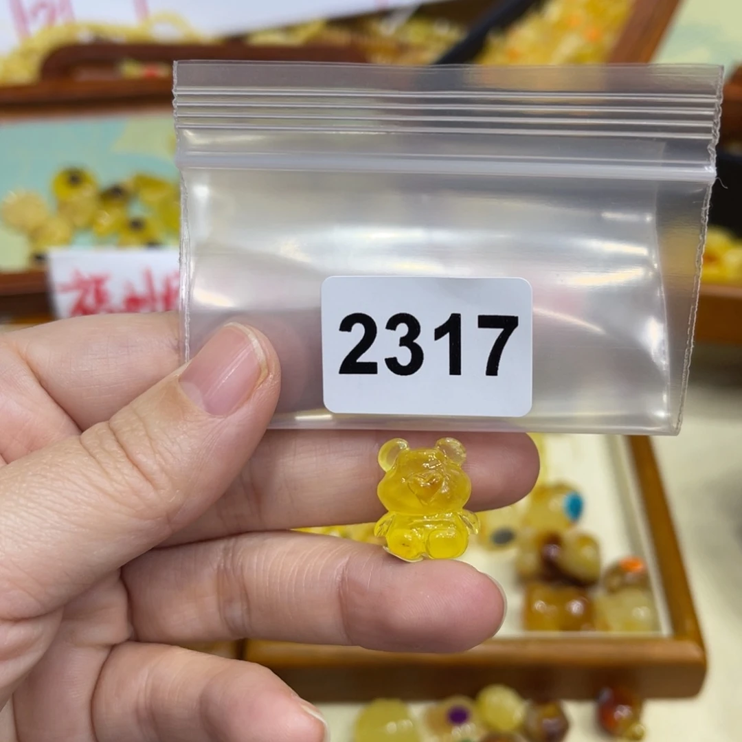 琥珀珠宝奇石未镶嵌