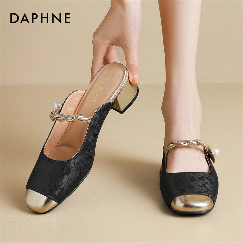 达芙妮包头半拖鞋女外穿2025新款国风高级感粗跟配裙子拼接凉鞋S