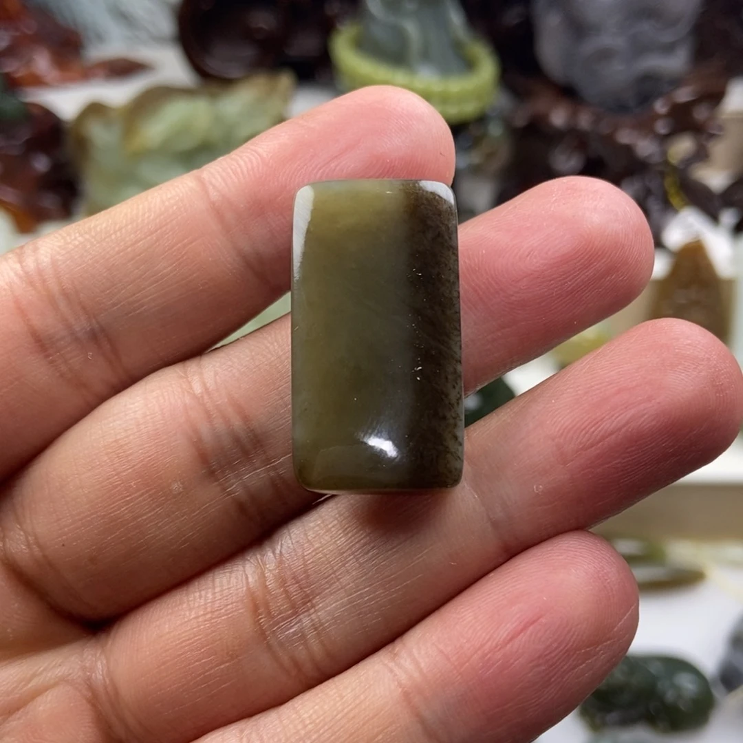 【闪购商品】颈饰未镶嵌和田玉