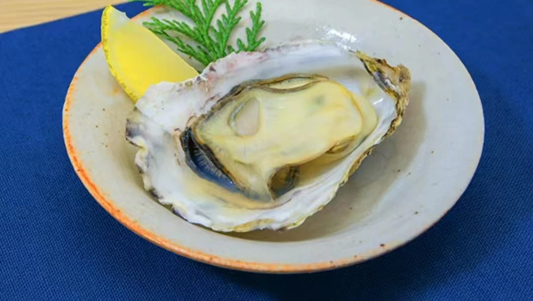 清蒸生蚝(六两一只)