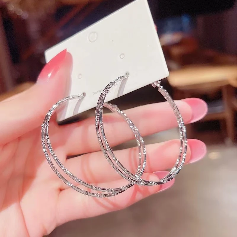 铜合金合成锆石耳饰 06轻奢优雅百搭事实气质竹节轻奢女士耳环