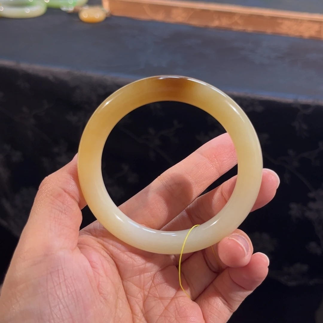 和田玉未镶嵌手镯  「且末糖」美人条