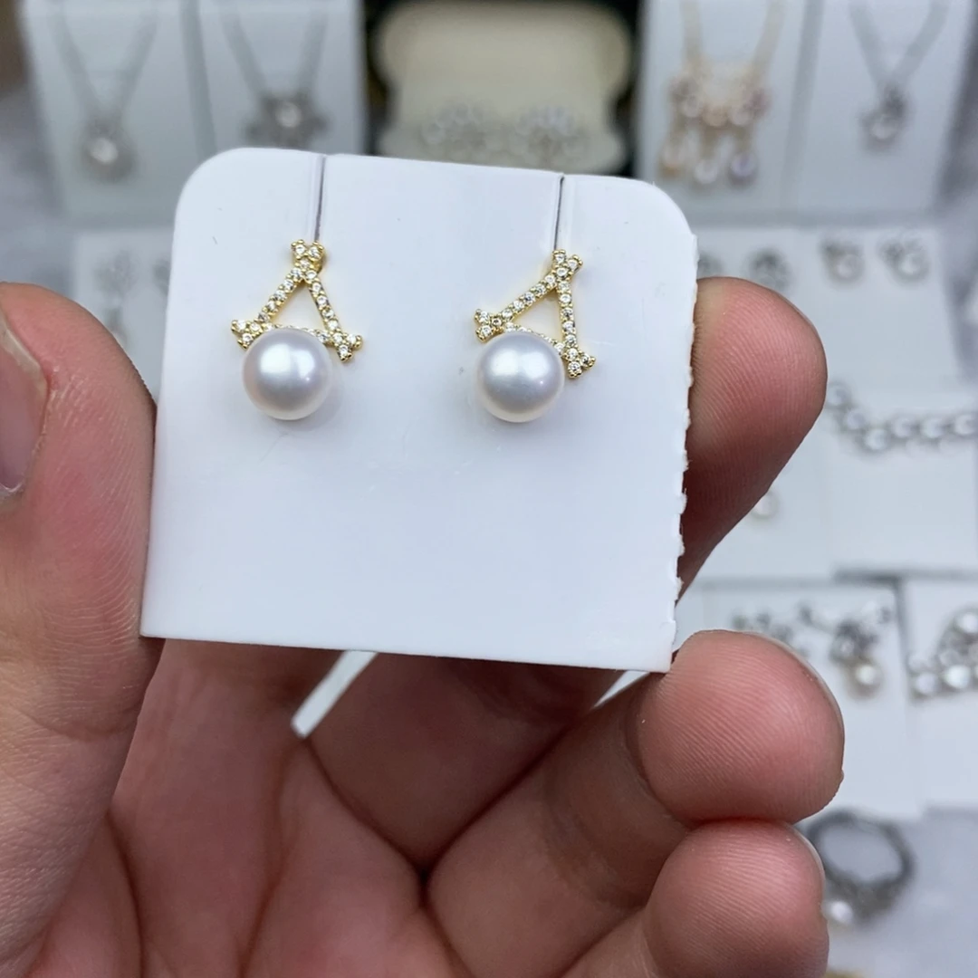 淡水珍珠耳饰未镶嵌