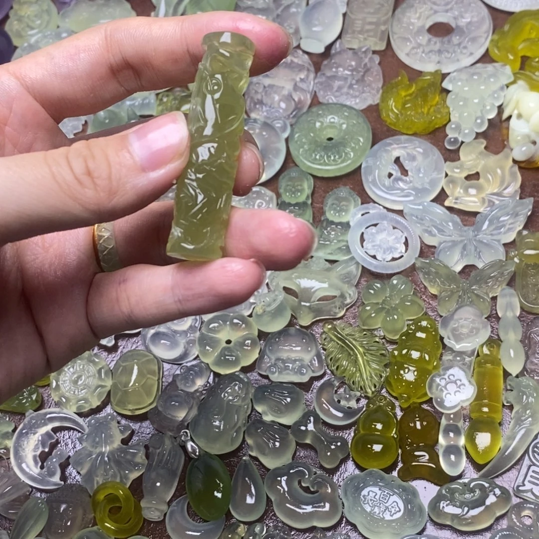 蛇纹石玉合金项链