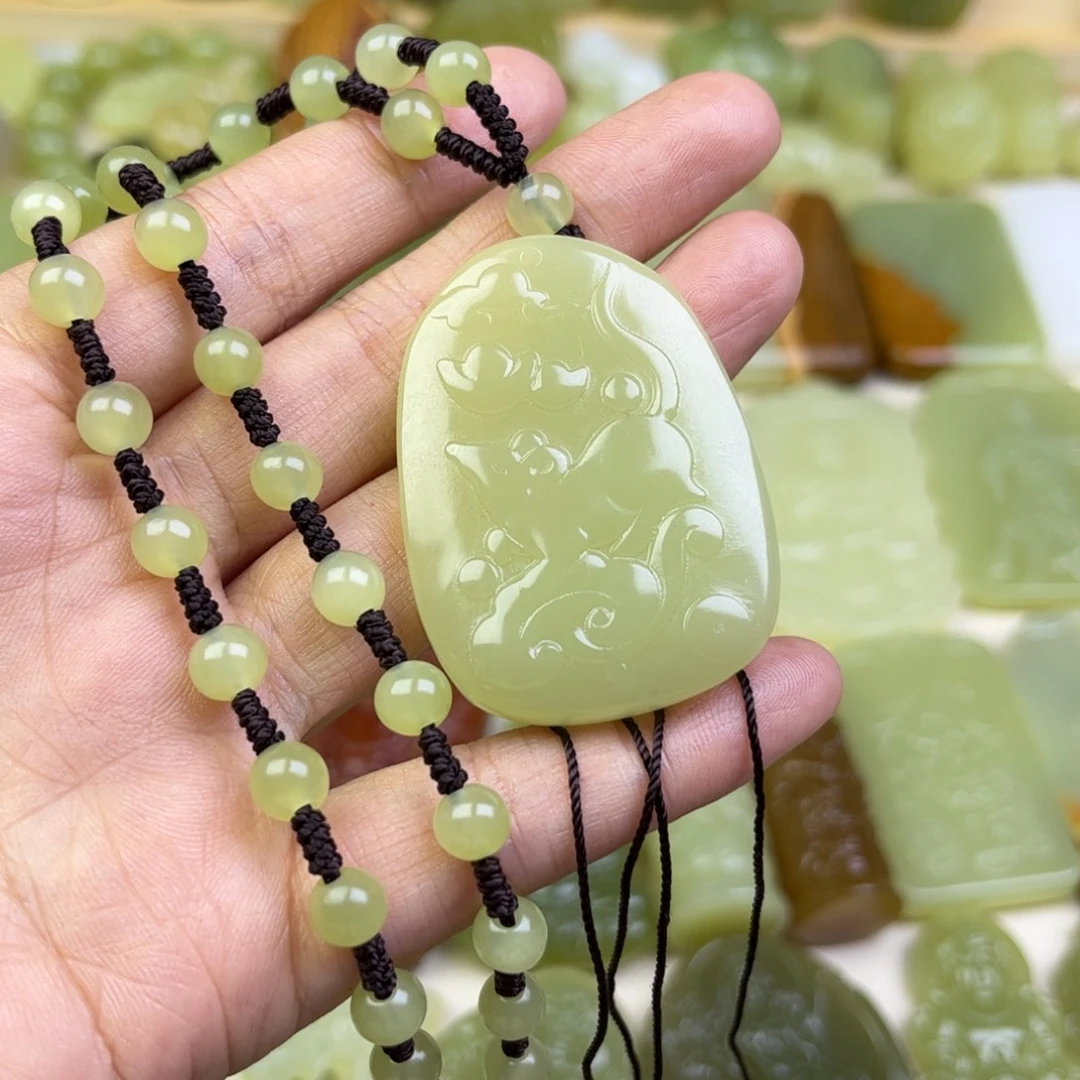 新疆昆仑山料鼠牌