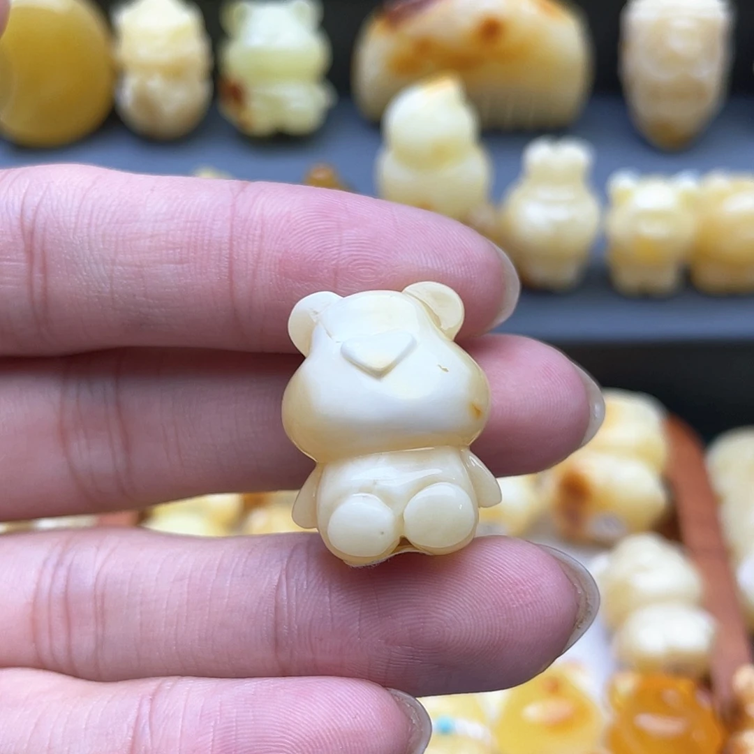 琥珀裸石未镶嵌蜜蜡