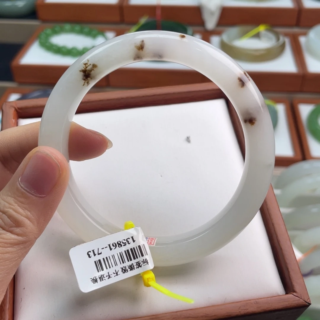 【闪购商品】未镶嵌手镯和田玉链接19。 59-60