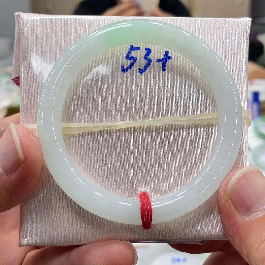 未镶嵌手镯翡翠翡翠