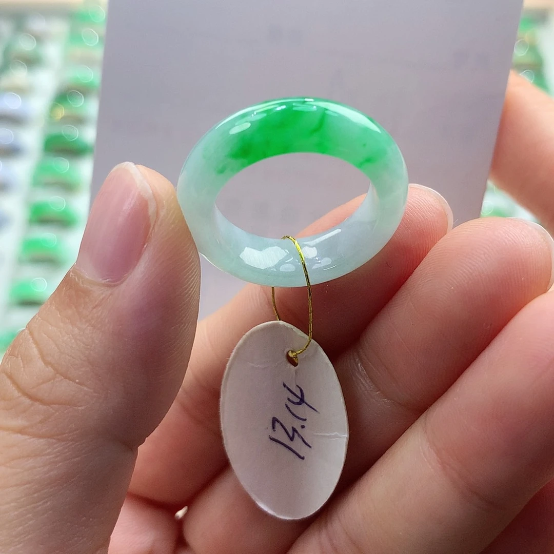 翡翠戒指未镶嵌1314圈