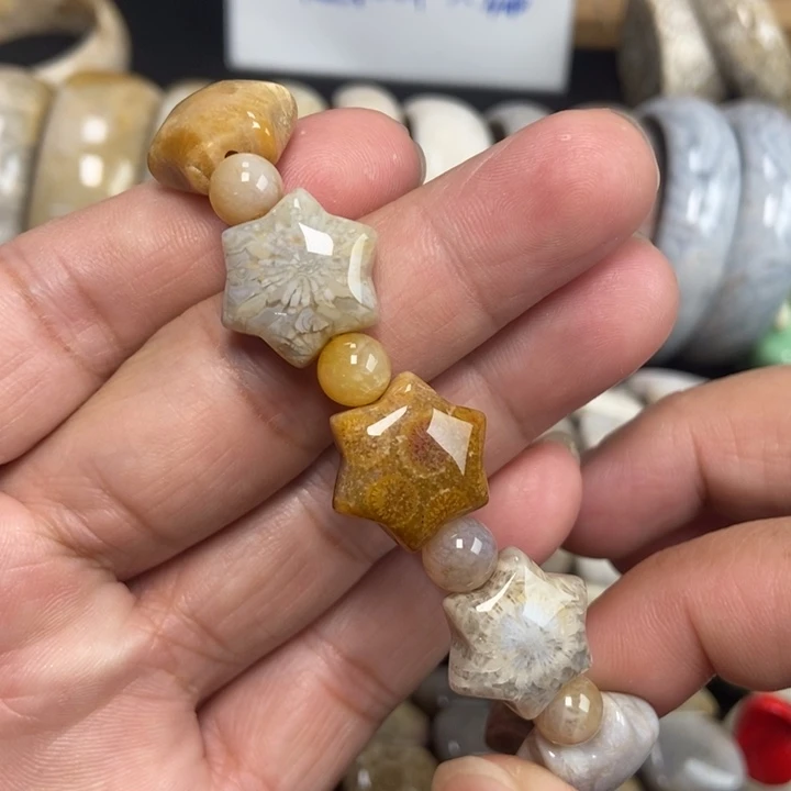 未镶嵌手链硅化珊瑚（珊瑚玉）