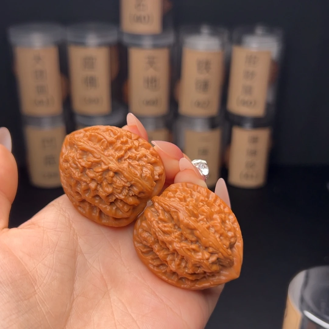 錦***李文玩核桃吊坠红锦鲤