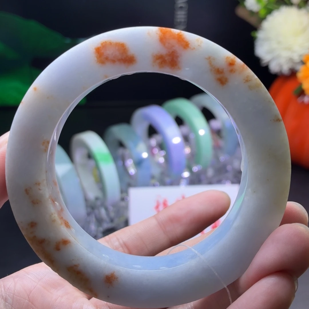 定制翡翠未镶嵌推荐遥知不是雪，唯有暗香来