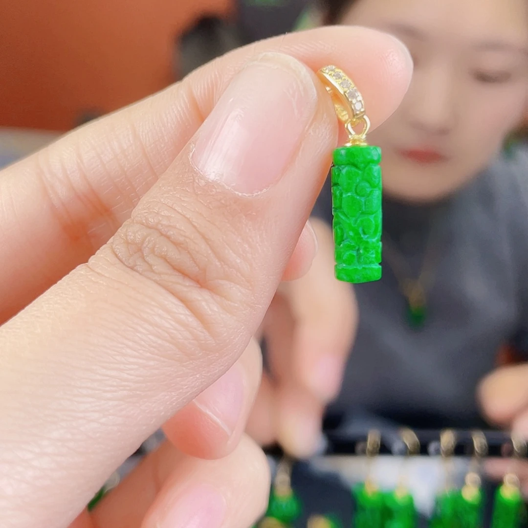 翡翠未镶嵌耳饰饰品