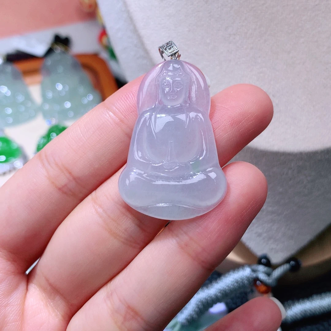 颈饰18K金镶嵌翡翠素衣