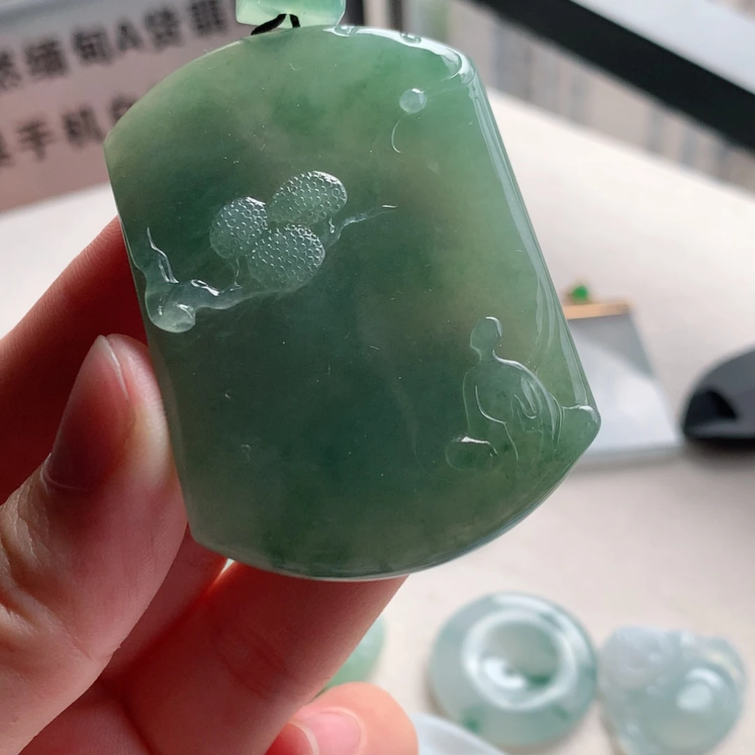 颈饰未镶嵌翡翠翡翠