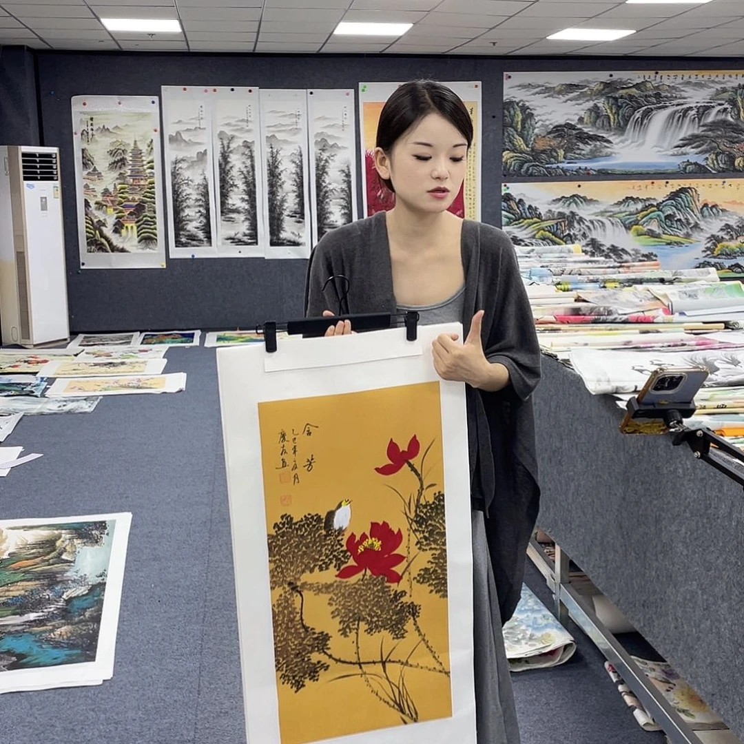 国画作品小姐姐放漏…