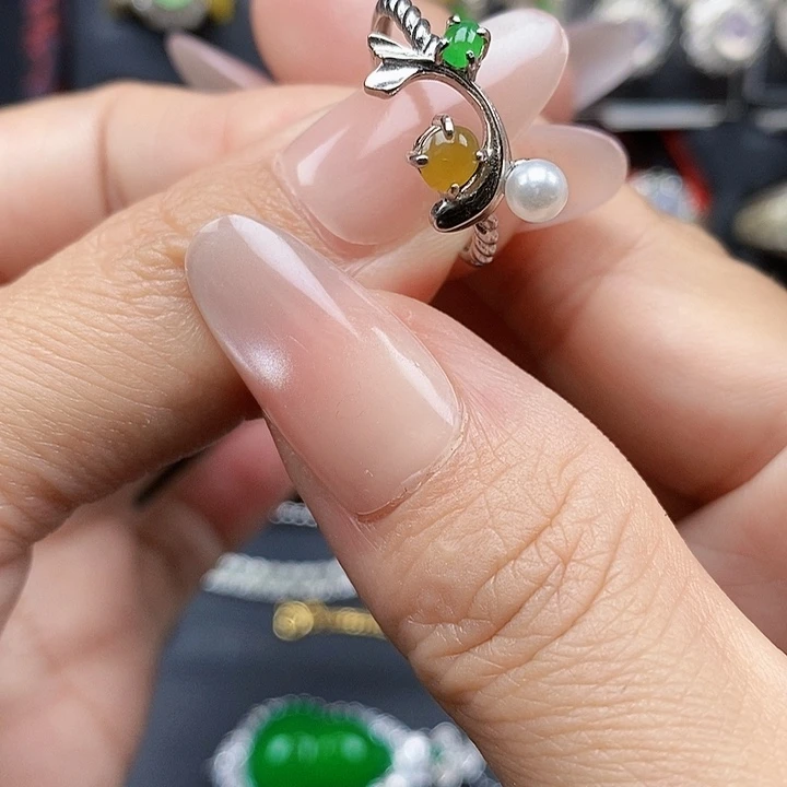 翡翠银S925镶嵌戒指缅甸翡翠