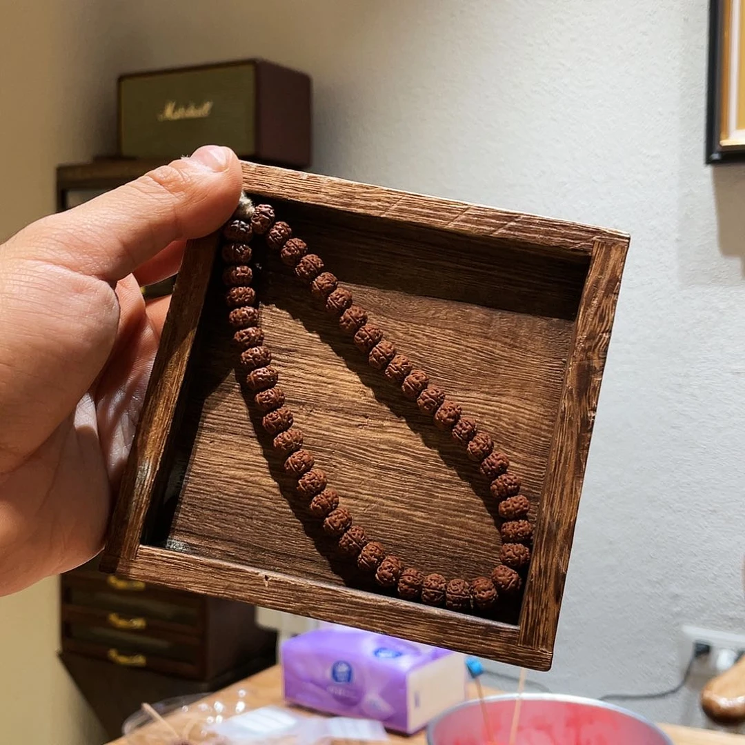 金刚菩提吊坠少**睡老树王手持9+..