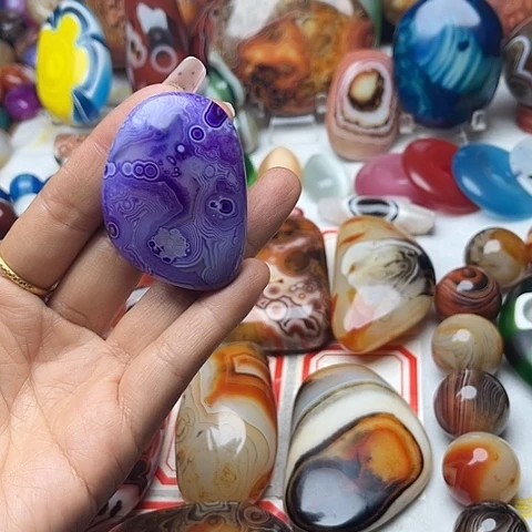 玛瑙/玉髓颈饰未镶嵌