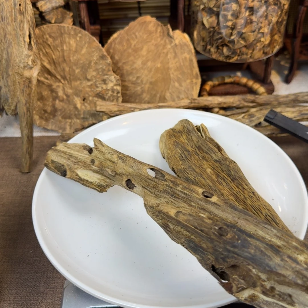 沉香沉香碎屑沉香虫漏82g