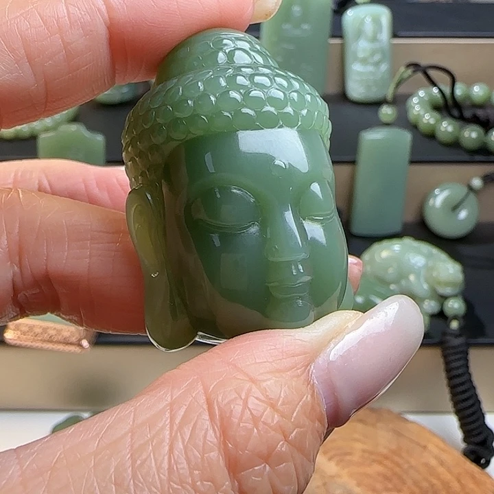 虚***竹和田玉（碧玉）未镶嵌颈饰